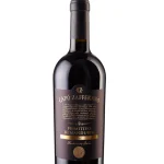 Dieser elegante Rotwein aus dem Hause Capo Zafferano besitzt alle Eigenschaften